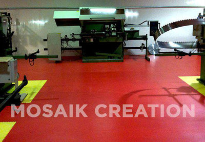 DALLE PVC "INDUSTRY" CUIR ROUGE - PROMO-SOLS 